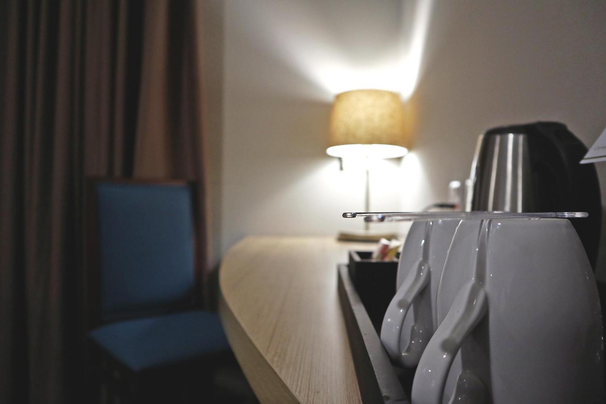 Anara Sky Kualanamu Hotel Медан Экстерьер фото