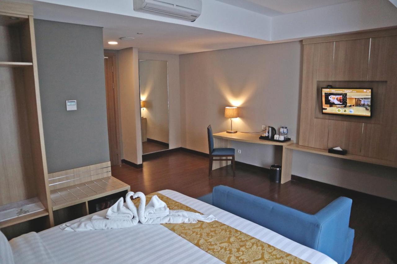 Anara Sky Kualanamu Hotel Медан Экстерьер фото